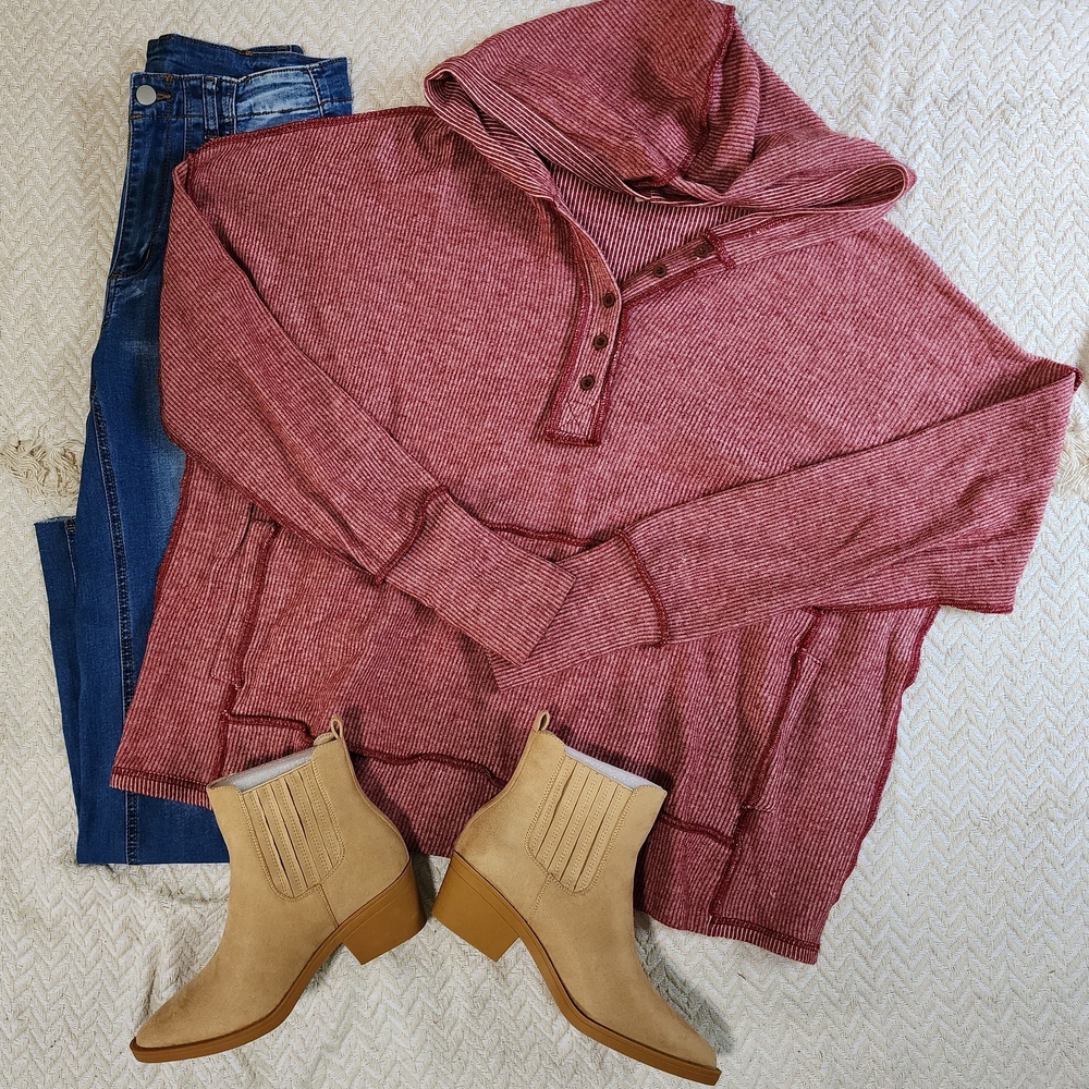 BiBi Maroon Red Ribbed Boho Raw Hem Mineral Wash Hoodie Tunic Top Sweatshirt